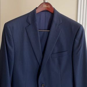Daniel Cremieux 40 L striped blue suit. Like new!